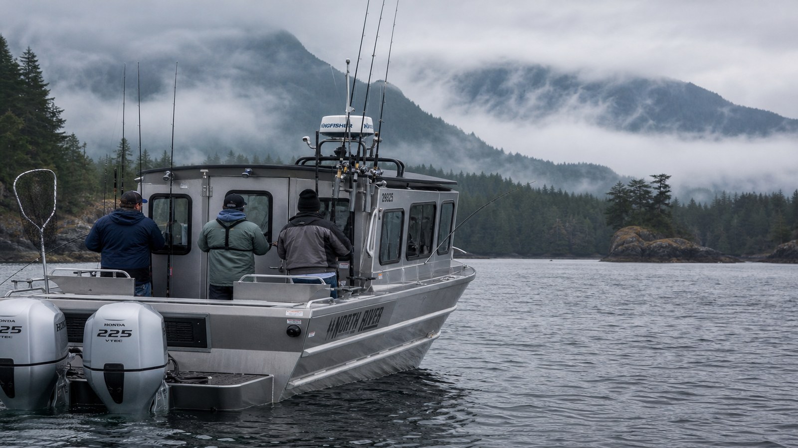 Best Salmon Fishing in BC: Legendary Coastal Lodges, Wild Archipelagos, and River Valleys